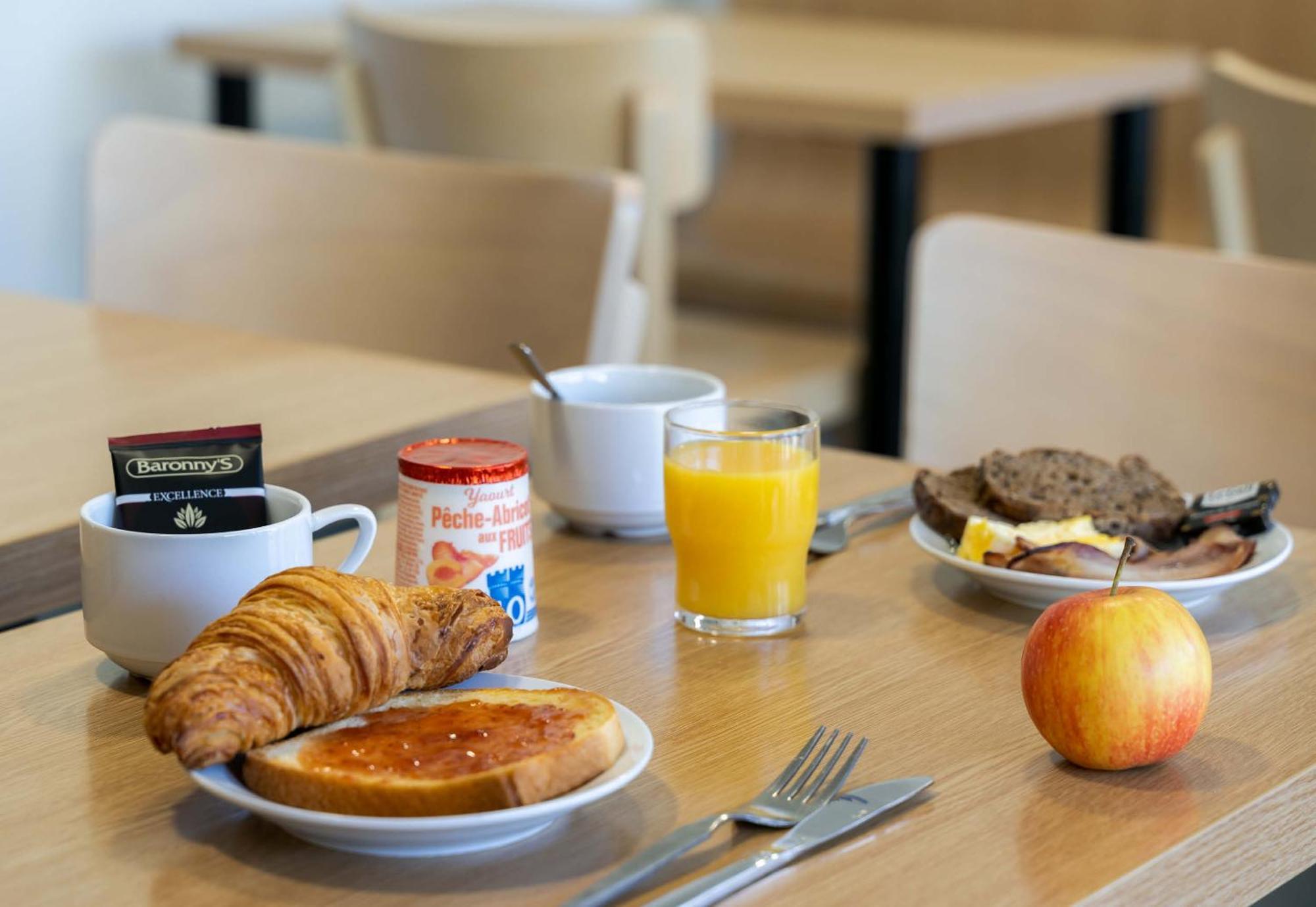 B&B Hotel Lorient 兰内斯特 外观 照片