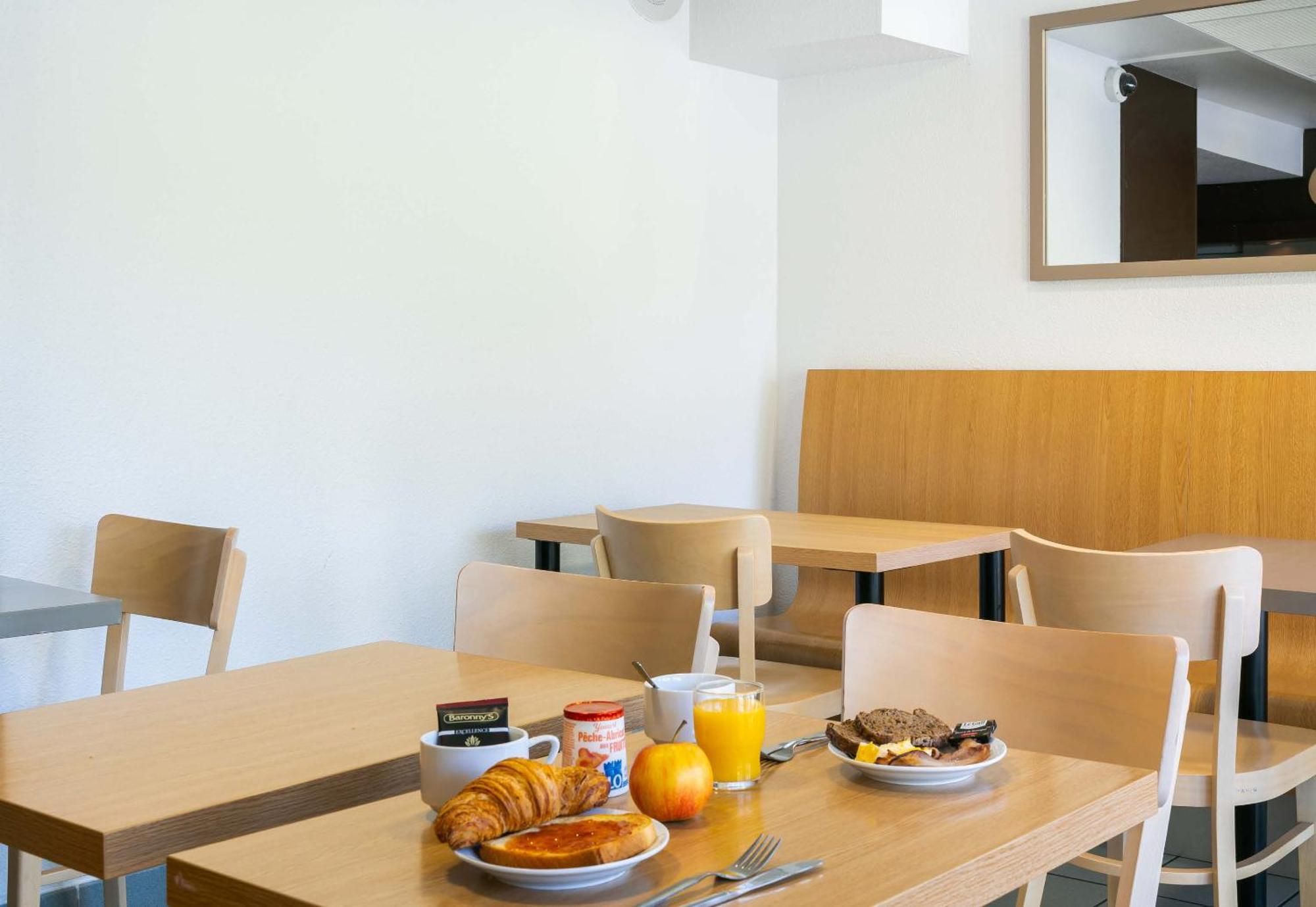 B&B Hotel Lorient 兰内斯特 外观 照片