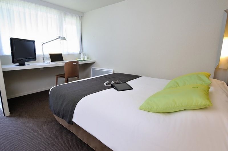 B&B Hotel Lorient 兰内斯特 外观 照片
