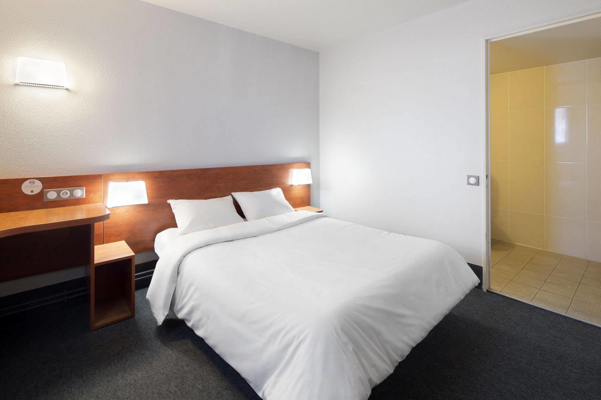B&B Hotel Lorient 兰内斯特 外观 照片